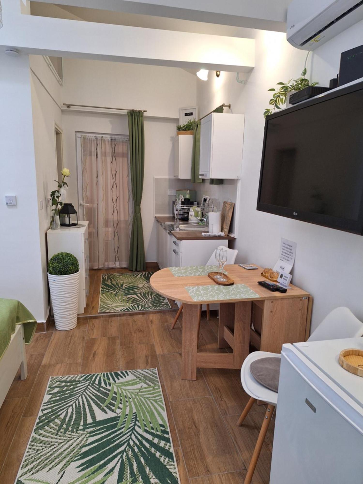 Varfal Apartman II 埃格尔 外观 照片