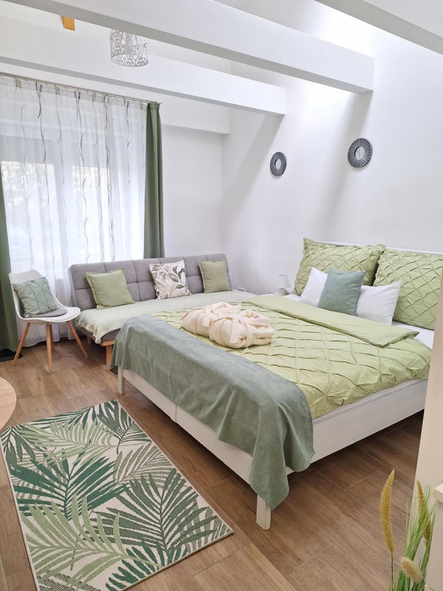 Varfal Apartman II 埃格尔 外观 照片